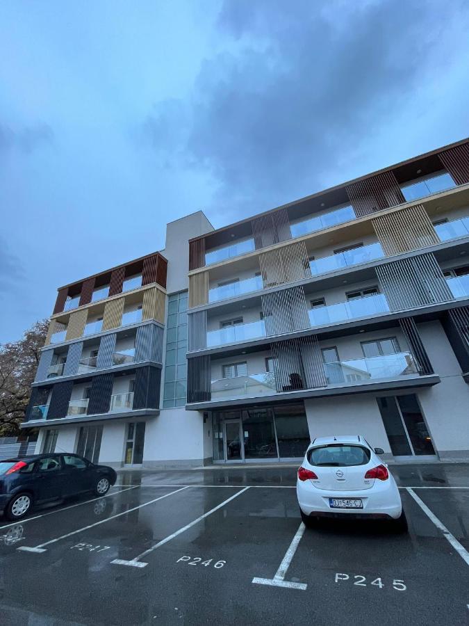 Studio Apartman Implex Διαμέρισμα Ðakovo Εξωτερικό φωτογραφία